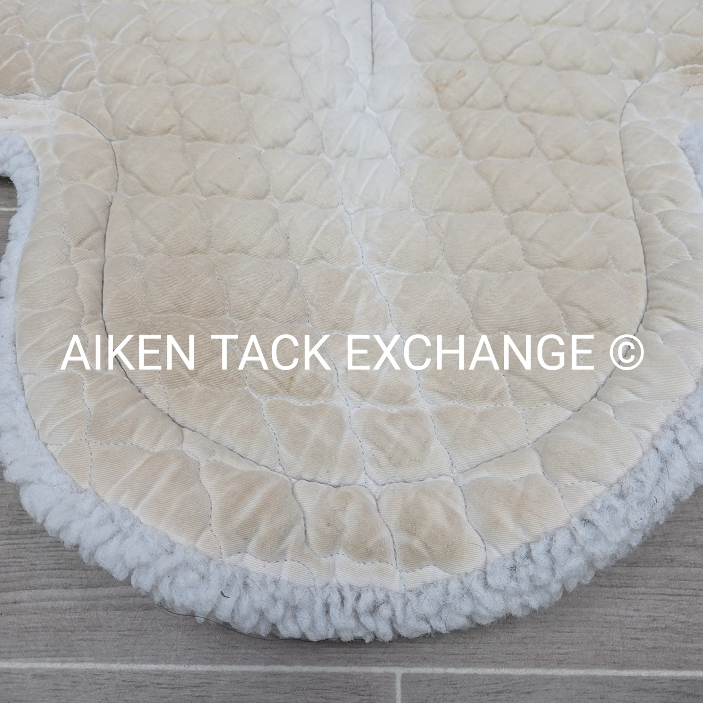 Toklat Medallion SuperQuilt Contour Saddle Pad