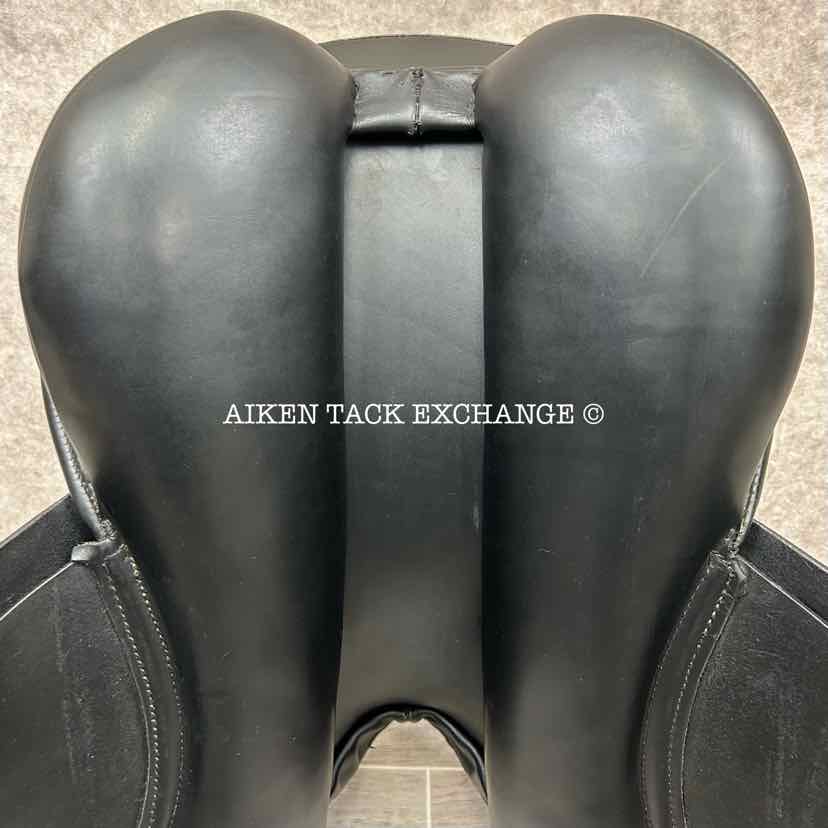 Windsor Elite Dressage Saddle, 17" Seat, Medium Tree, Wool Flocked Panels