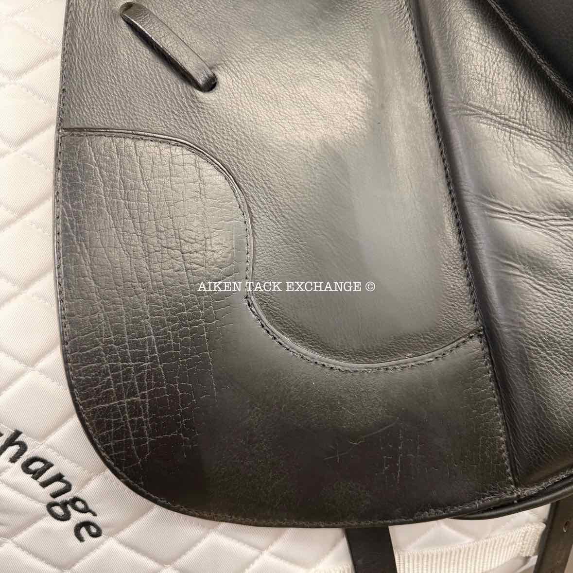 **SOLD** JRD Monoflap Dressage Saddle, 18" Seat, Short Flap, XW Tree, Wool Flocked Panels