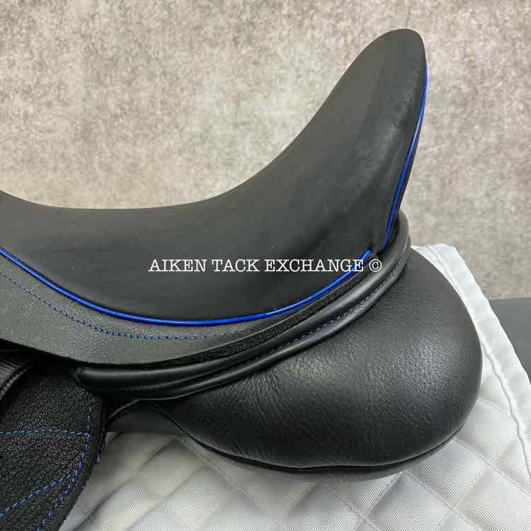 2023 Custom Saddlery Everest Monoflap Dressage Saddle, 18" Seat, Adjustable Tree, Wool Flocked Panels