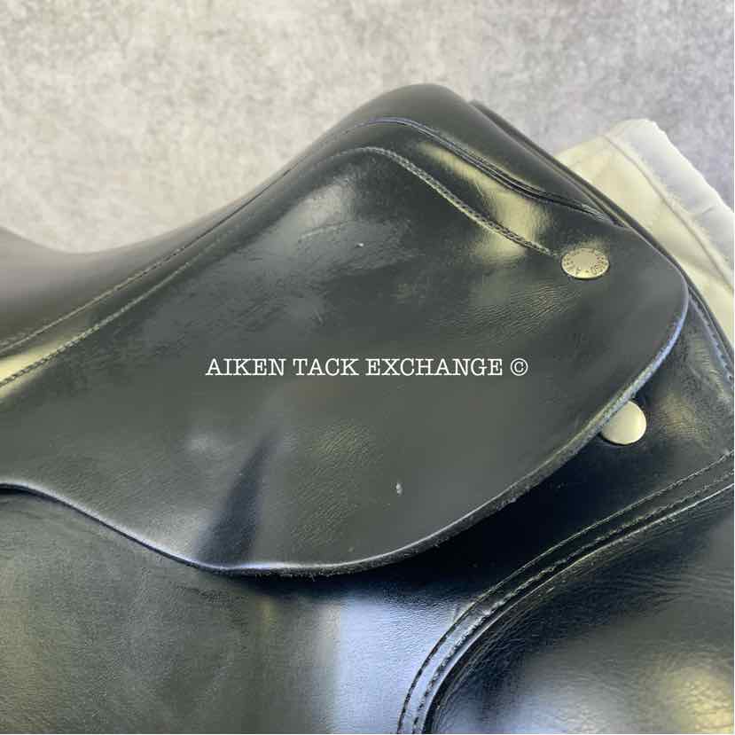 **SOLD** 2003 Amerigo Cervia Dressage Saddle, 17.5" Seat, Wide Tree, Wool Flocked Panels