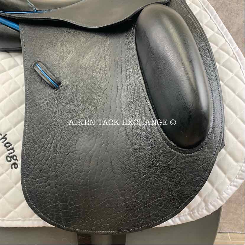 2022 Fluff's Saddlery Dressage Saddle, 17" Seat, Medium Wide Tree, Wool Flocked Panels with Shoulder Relief, Buffalo Leather