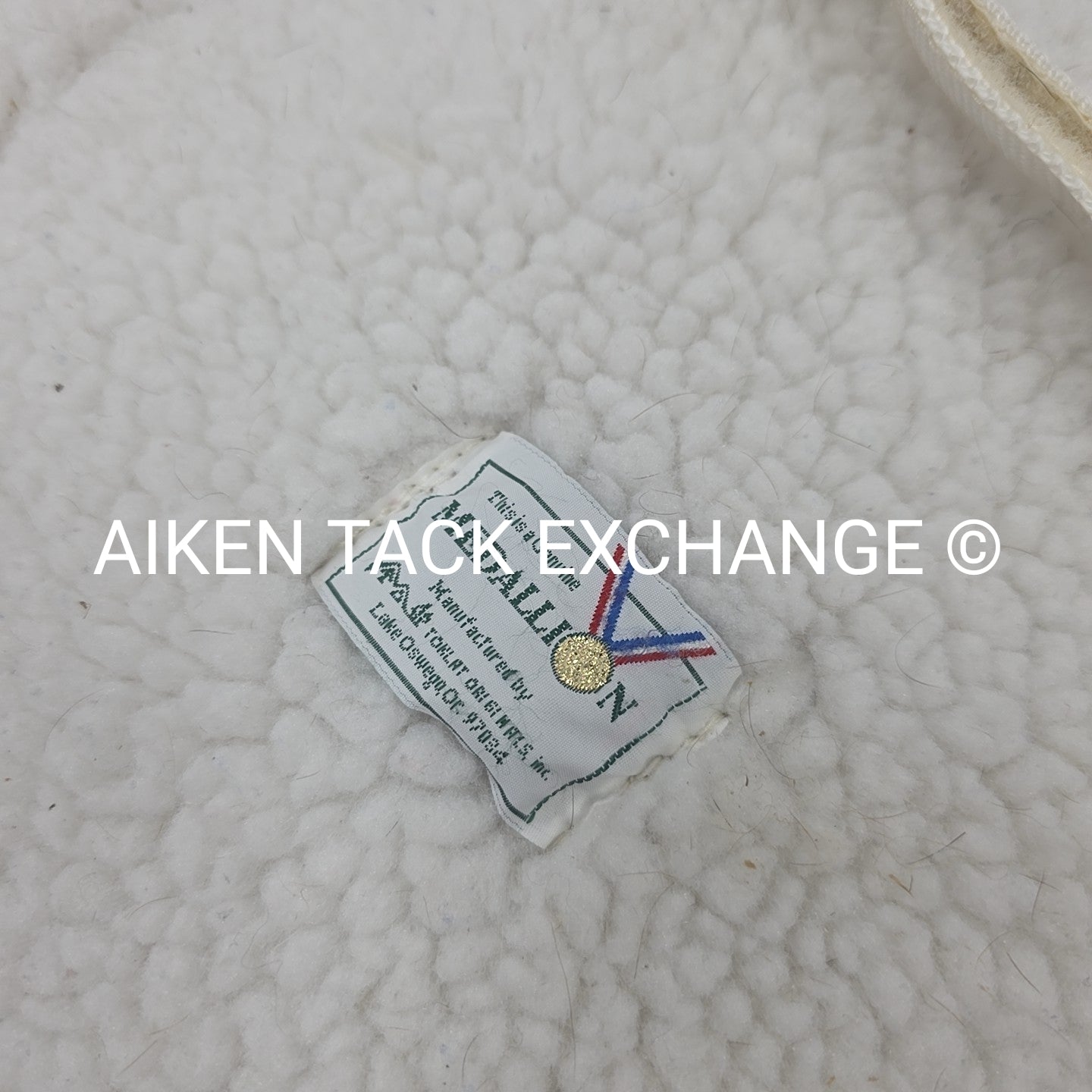 Toklat Medallion Contour Fleece Saddle Pad