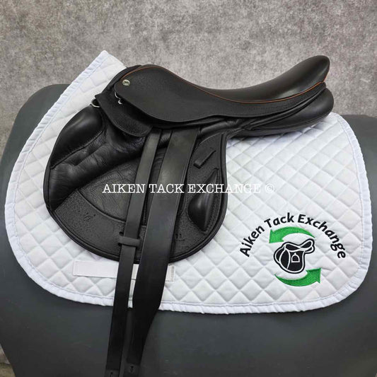 2022 Black Country Vinici Solare Monoflap Jump Saddle, 17" Seat, Wide Tree, Wool Flocked Panels