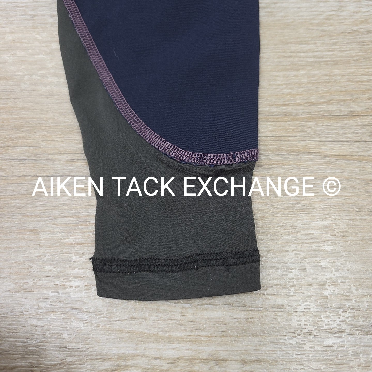 Struck Silicone Grip Knee Patch, Size 24