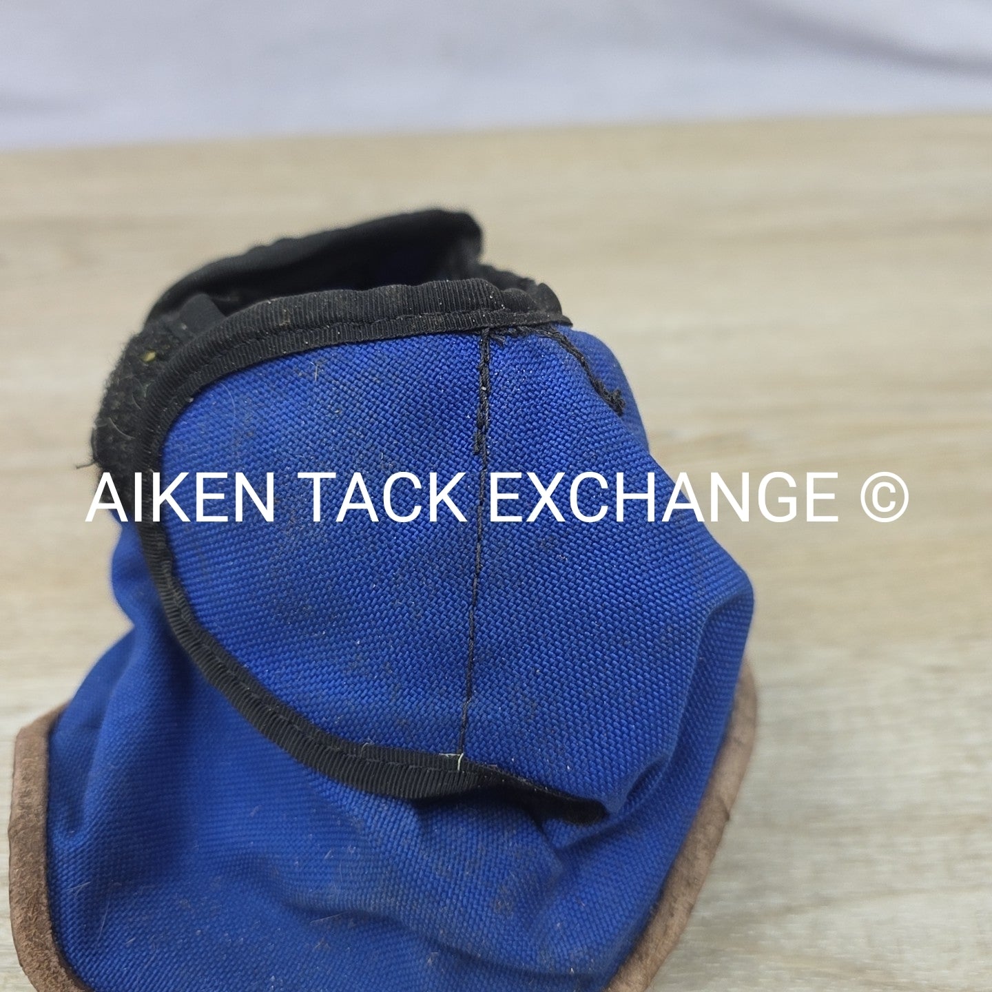 Bluegrass Animal Products Deluxe Equine Slipper, Size Medium