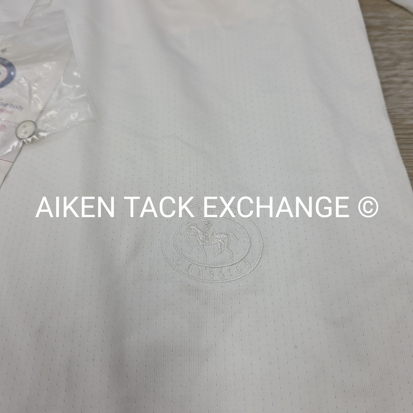 Essex Classics Talent Yarn Long Sleeve Sun Shirt Show Shirt, Size Medium