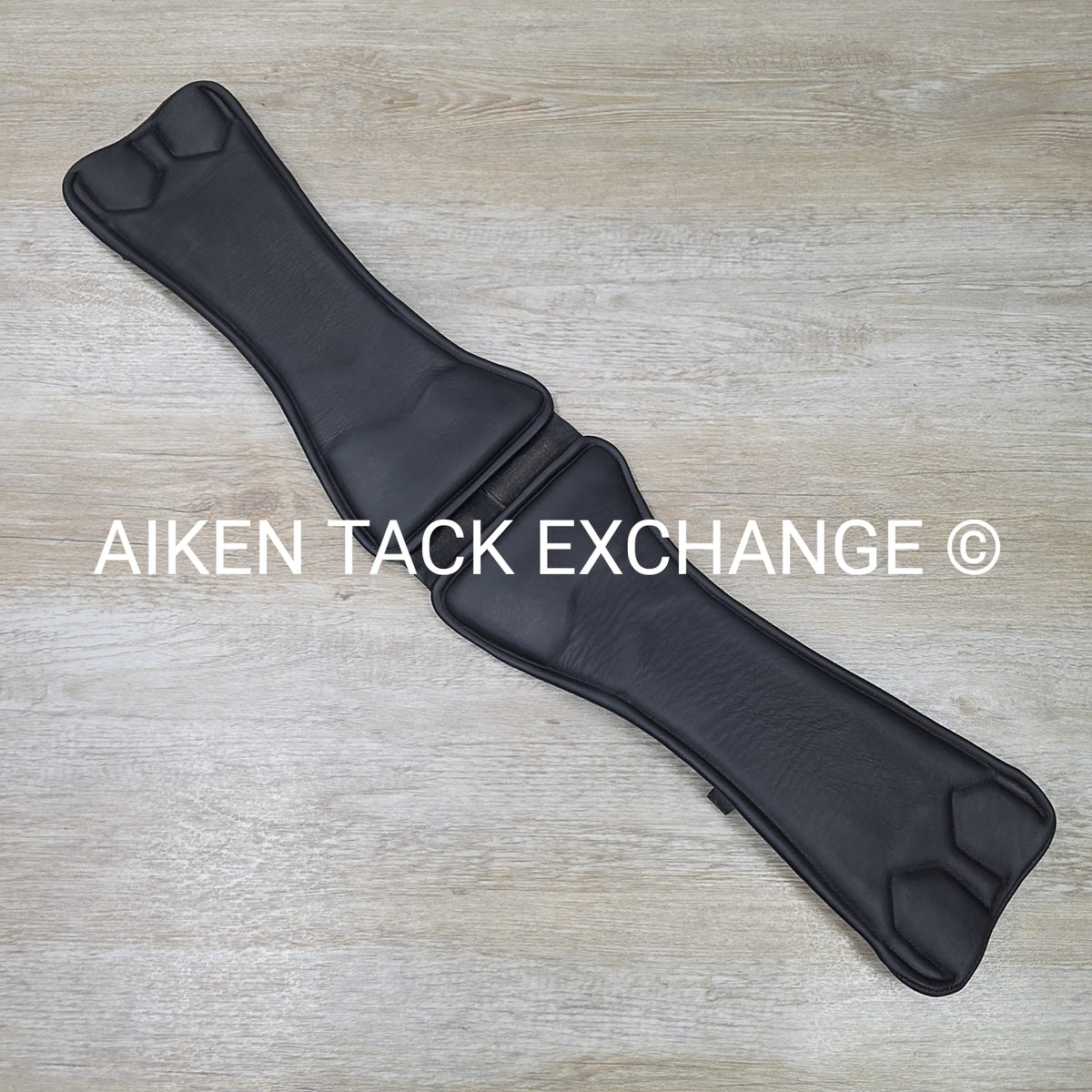 Devoucoux Makila Ergonomic Girth, Black, 28"