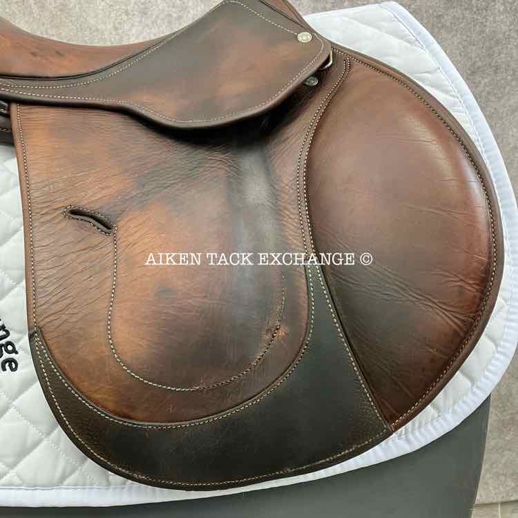 2011 Antares Close Contact Jump Saddle, 16.5" Seat, 1D Flap, Medium Wide Tree, Foam Panels, Buffalo Leather
