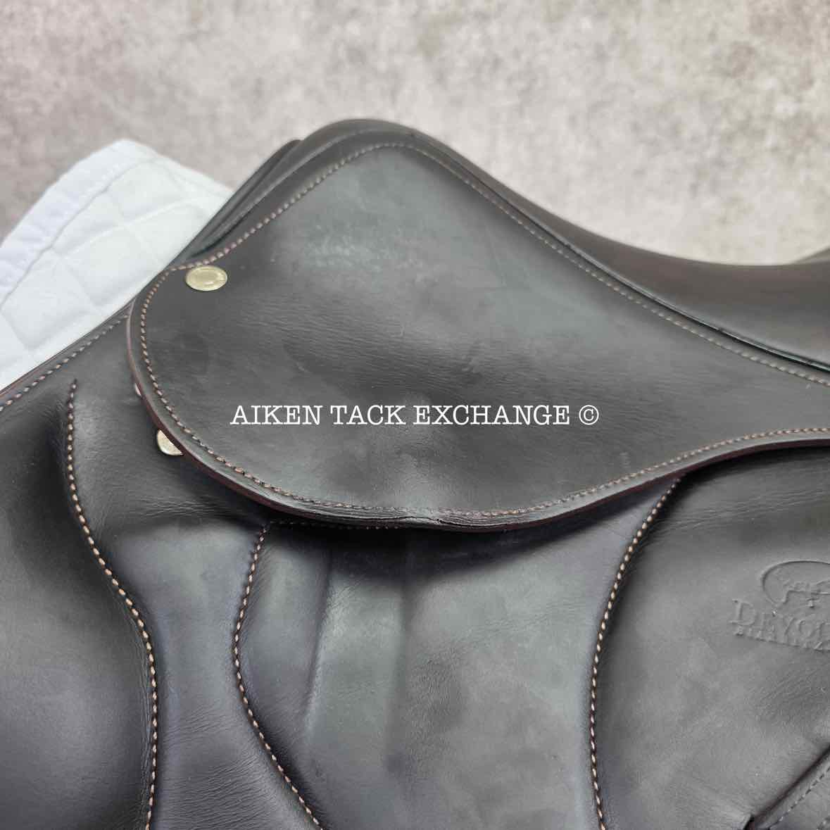 2012 Devoucoux Chiberta Monoflap Jump Saddle, 18" Seat, Medium Wide Tree, 3AR Flap, Foam Panels, Full Buffalo Leather