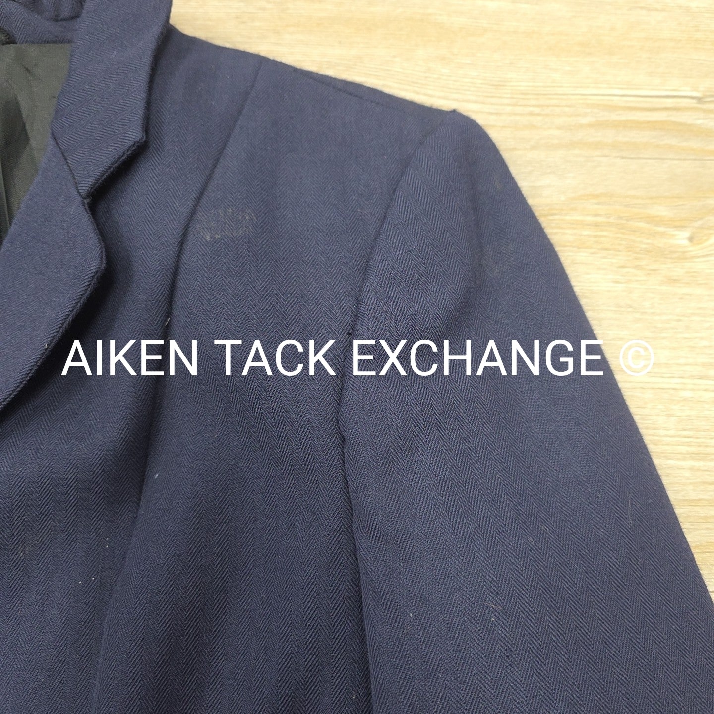 Platinum Show Coat, Size 10