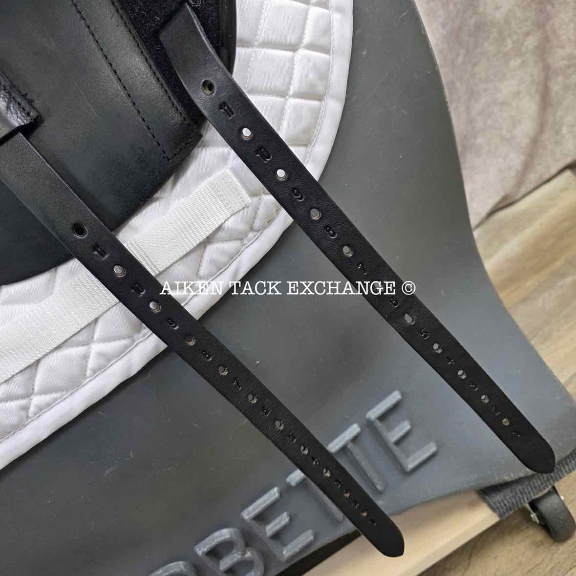 Detente by Advanced Saddle Fit Dressage Saddle, 17.5" Seat, Wide Tree, Wool Flocked Panels