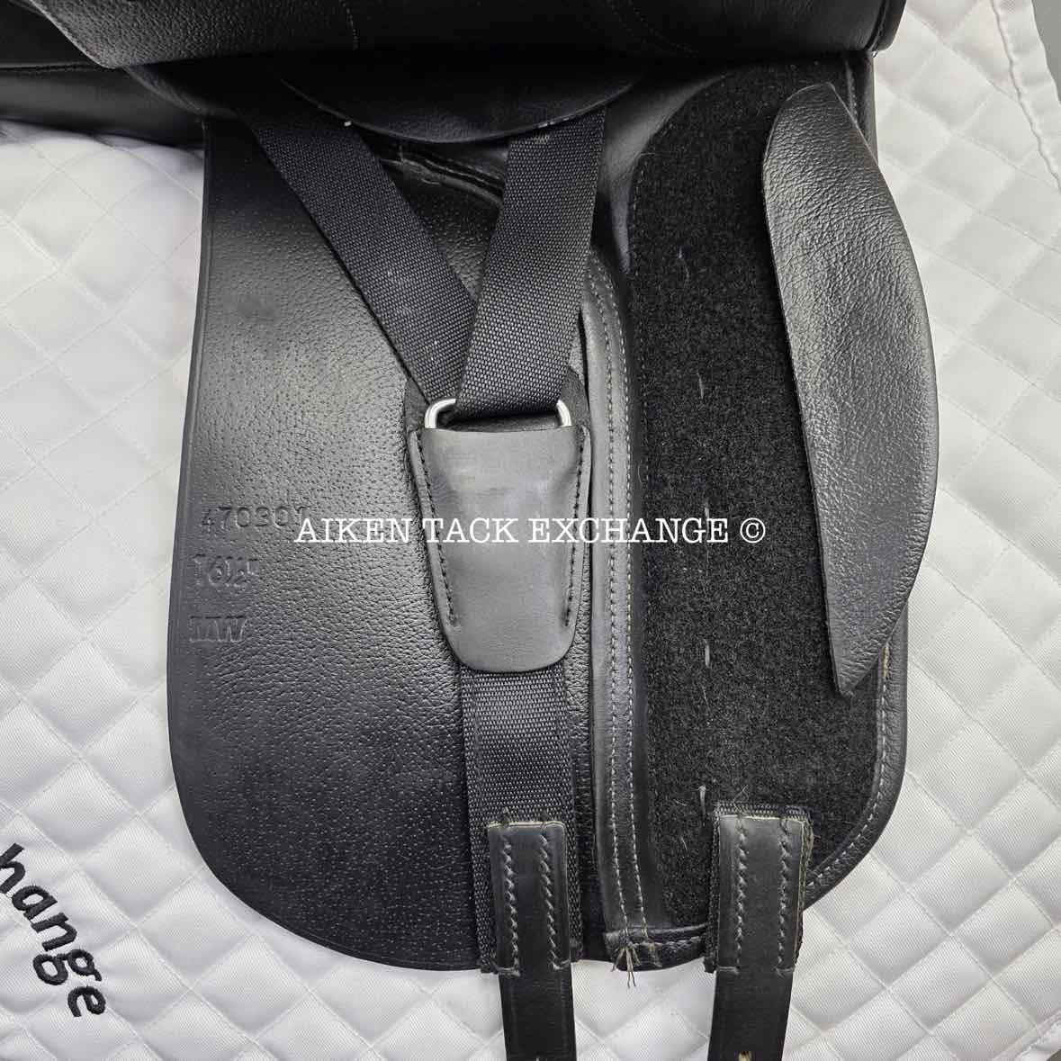 2016 Ovation Salinero II Dressage Saddle, 16.5" Seat, Adjustable Tree - XCH Changeable Gullet, Wool Flocked Panels