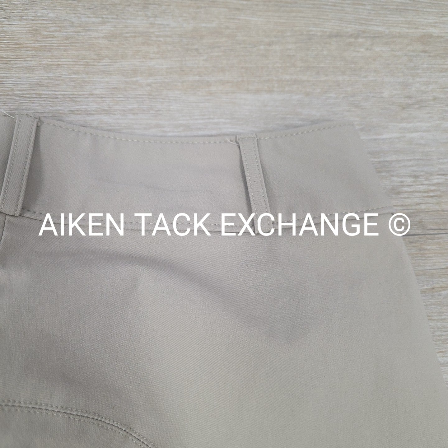 Tailored Sportsman Trophy Hunter Knee Patch Breeches, Size 30 L
