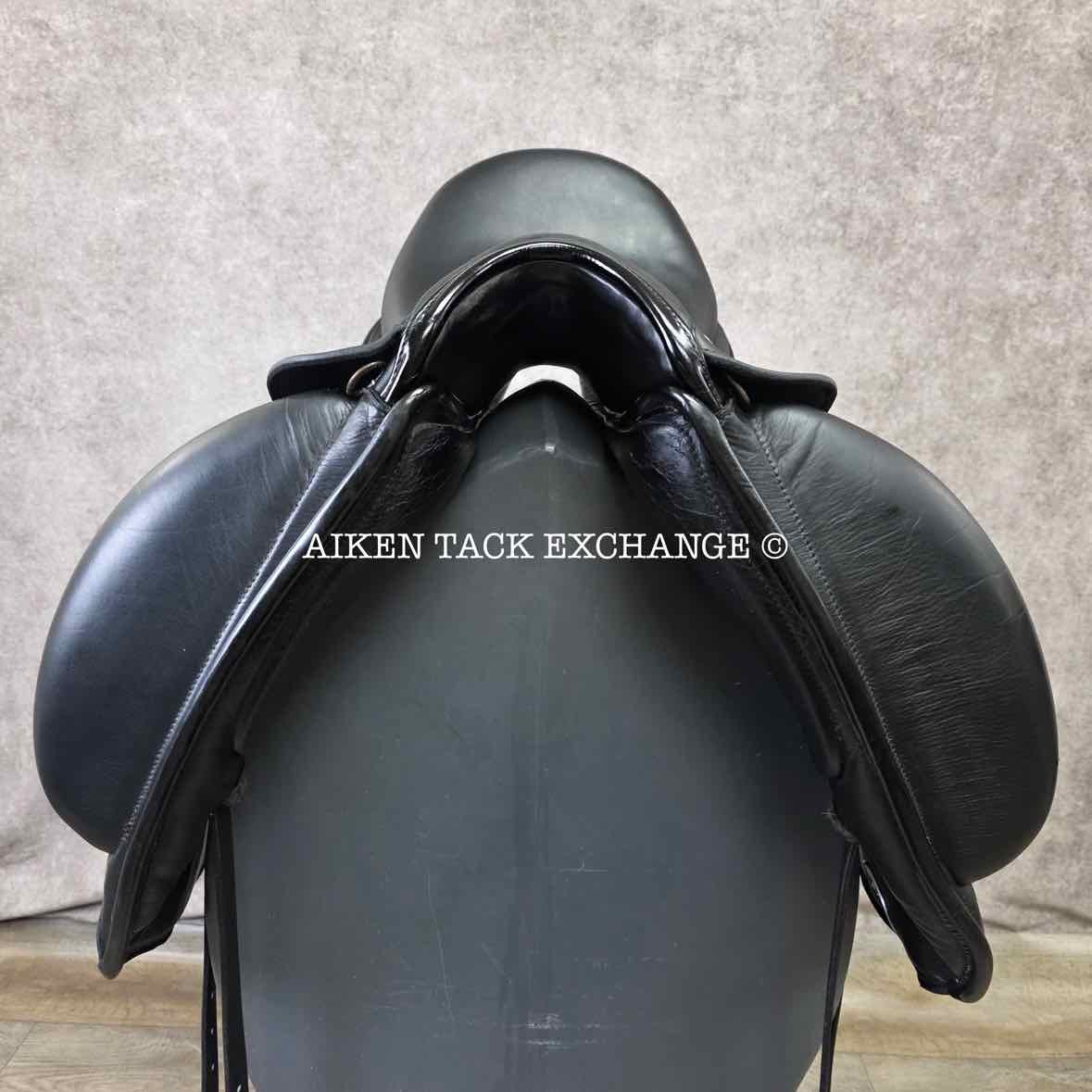 2017 Custom Saddlery Icon Flight Monoflap Dressage Saddle, 17.5" Seat, Adjustable Tree, Wool Flocked Hybrid Panels