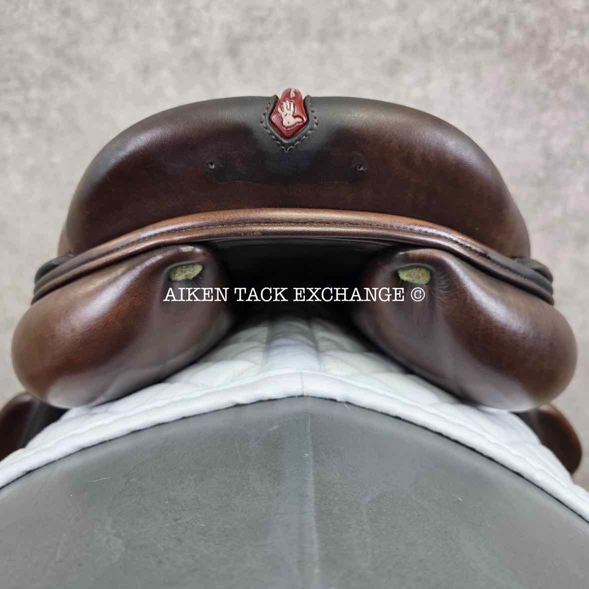 **SOLD** 2017 Equipe Synergy Monoflap Jump Saddle, 17.5" Seat, Medium Wide Tree, Foam Panels