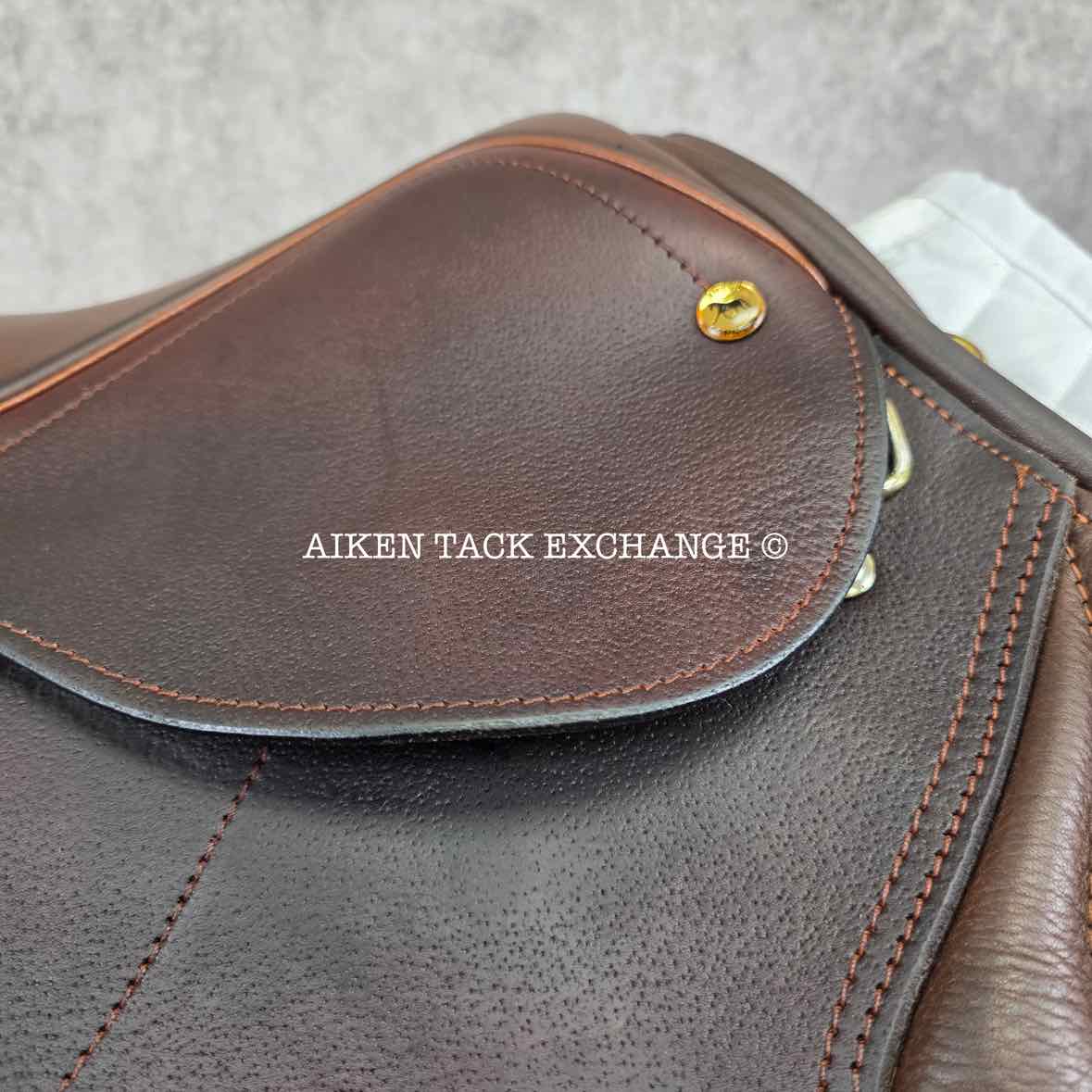 **SOLD** 2015 Black Country Wexford Jump Saddle, 16.5" Seat, Medium Tree, Wool Flocked Panels