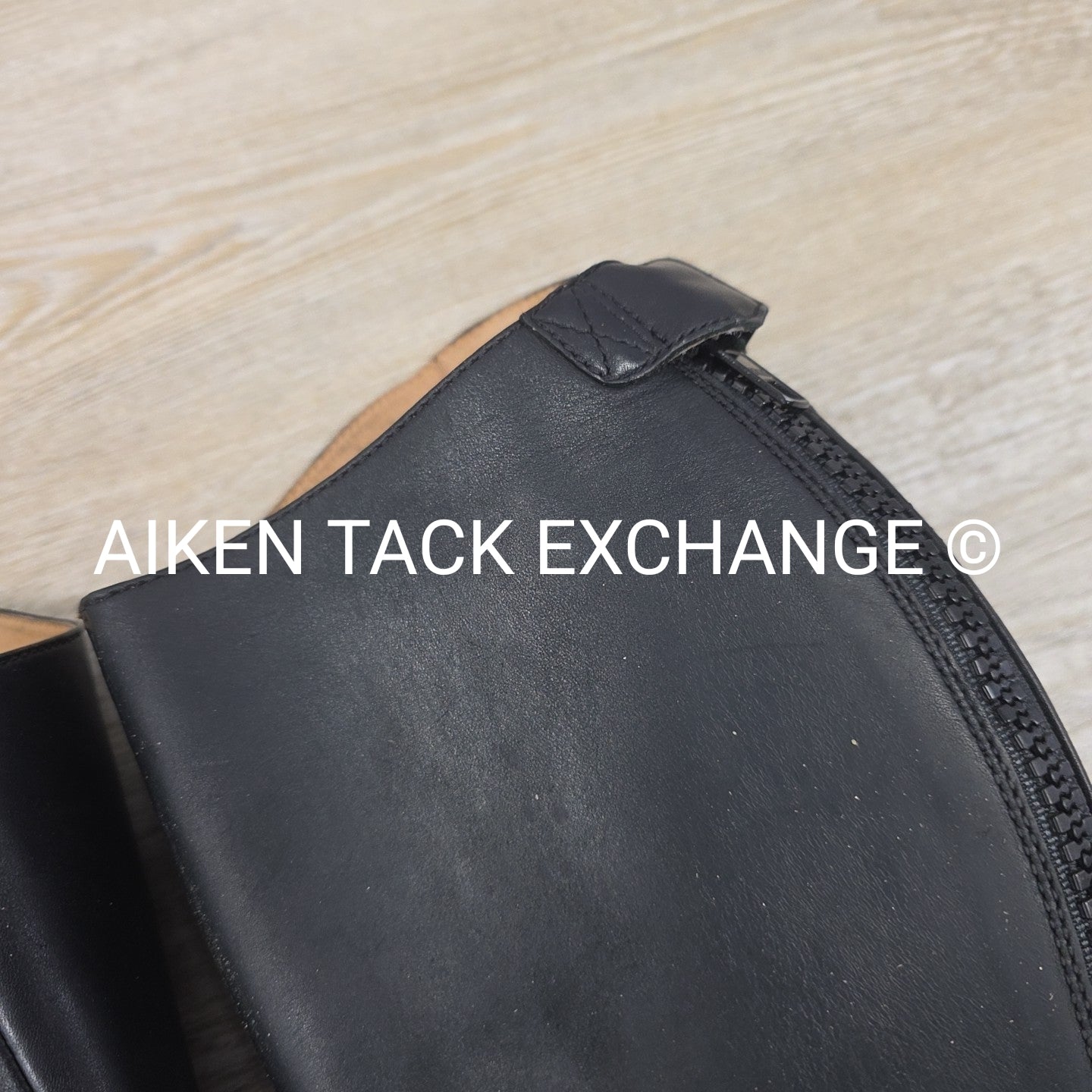 Ariat Close Contour Half Chaps, Size L S