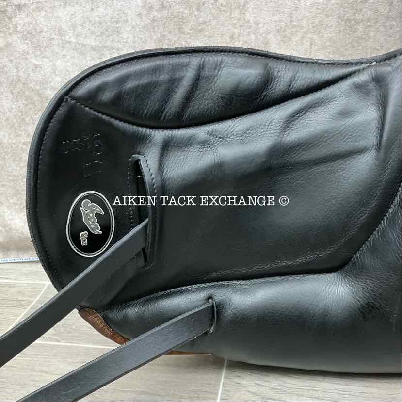 2018 Custom Saddlery Icon Star Monoflap Dressage Saddle, 17" Seat, Short Flap, Adjustable Tree, Wool Flocked Panels