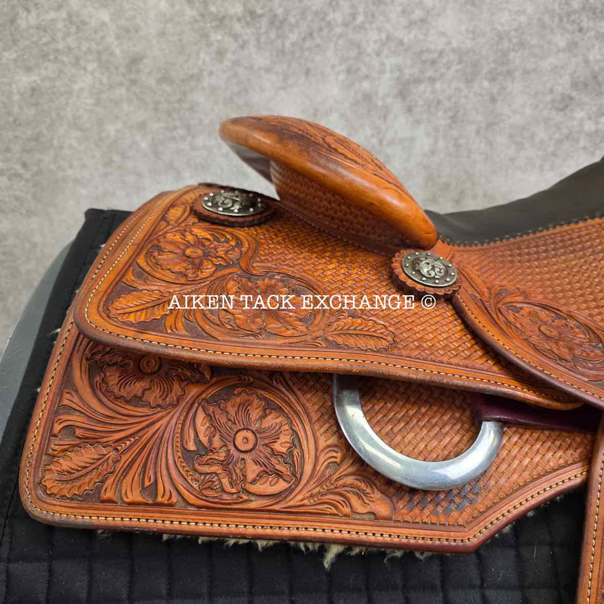 Bob Avila Western Saddle, 15.5" Seat, Regular Tree - Semi QH Bars