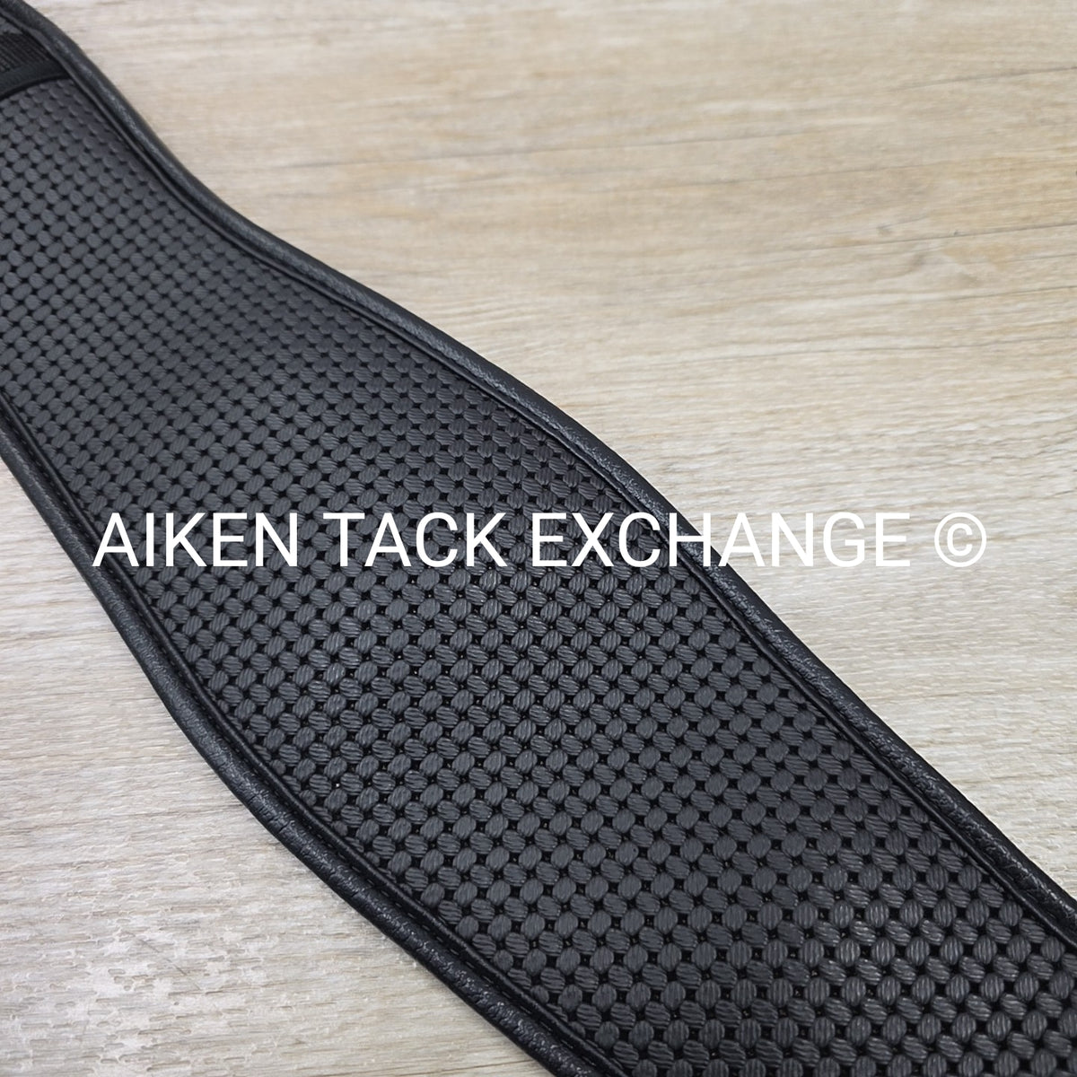 Ovation Airform Chafeless Dressage Girth, Black, 26"