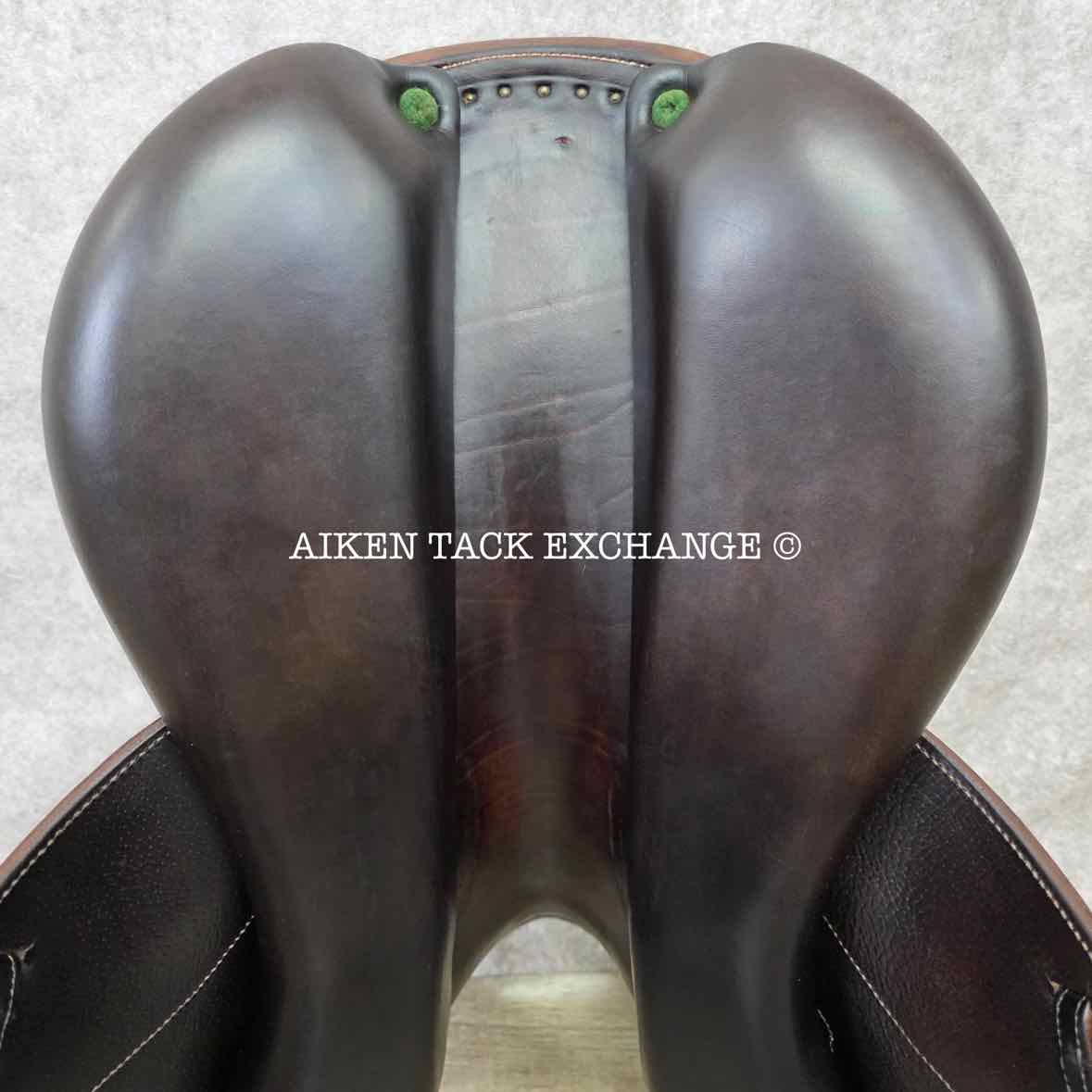 **SOLD** 2006 Devoucoux Chiberta Monoflap Jump Saddle, 17.5" Seat, 2A Flap, Medium Wide Tree, Foam Panels, Full Buffalo Leather