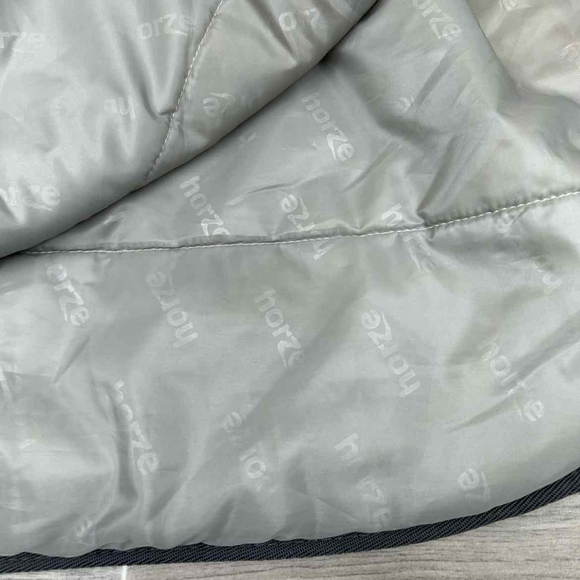Horze 250G Avalanche Riding Rug Quarter Sheet, Size Full