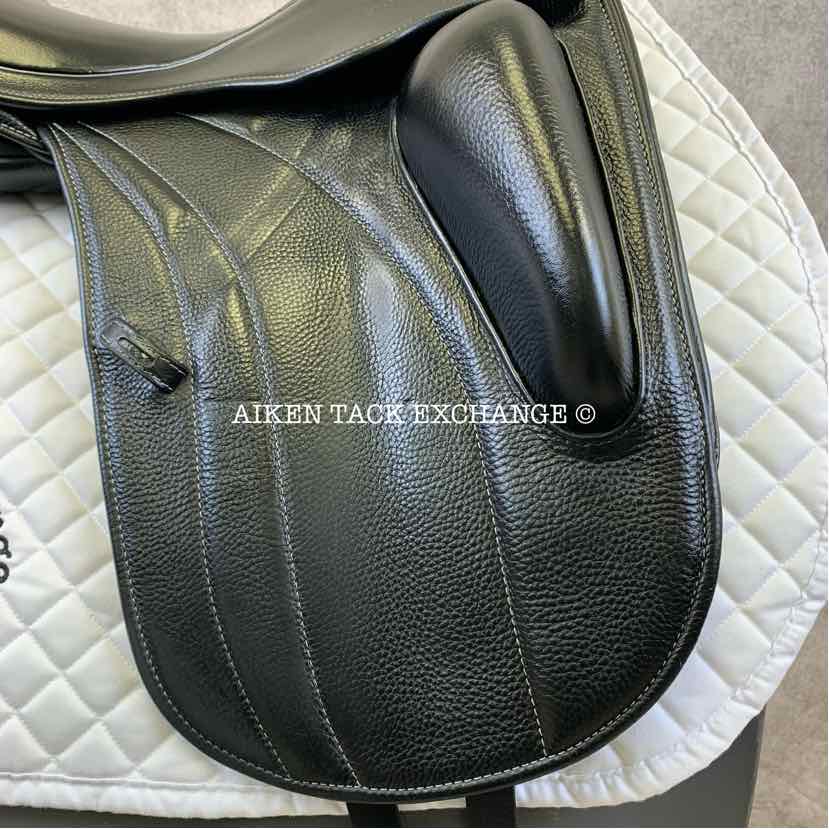 **SOLD** 2022 Fairfax Rebecca Monoflap Dressage Saddle, 17.5" Seat, Adjustable Tree - Changeable Gullet, Wool Flocked Panels