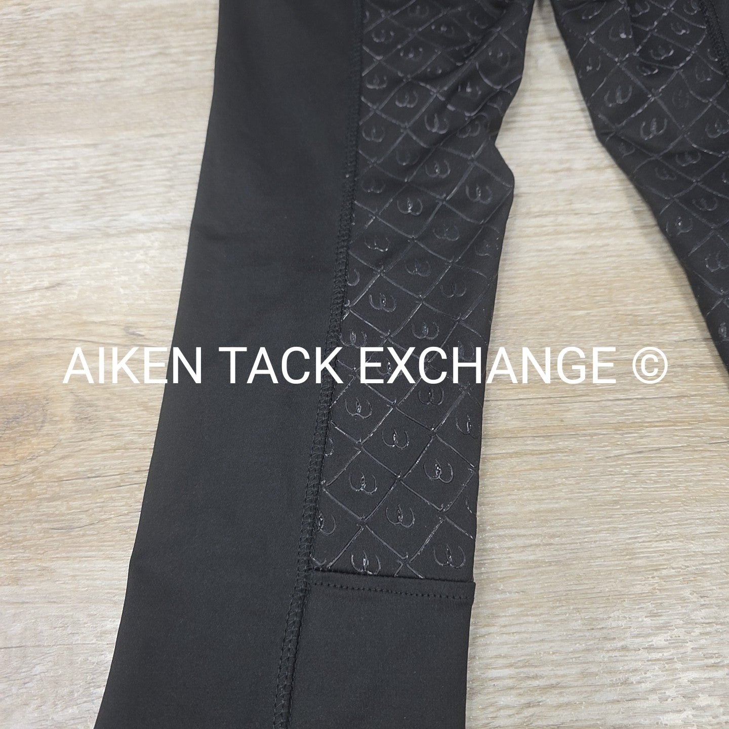 Ovation Aerowick Silicone Grip Full Seat Tights, Size Medium
