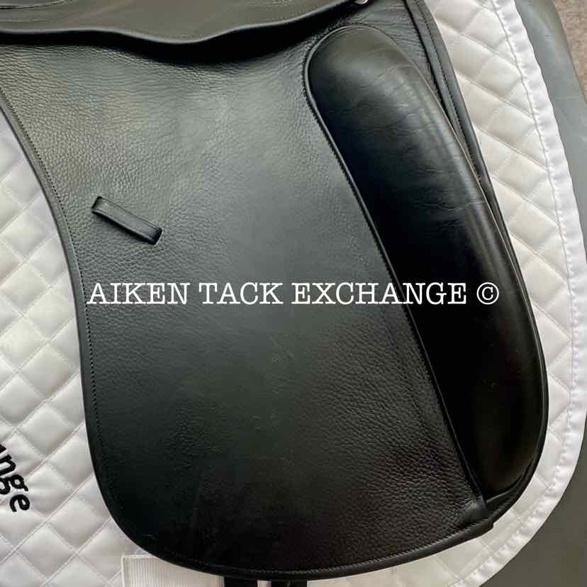 2009 County Perfection Dressage Saddle, 17" Seat, Forward Flap, Medium Tree, Wool Flocked Panels