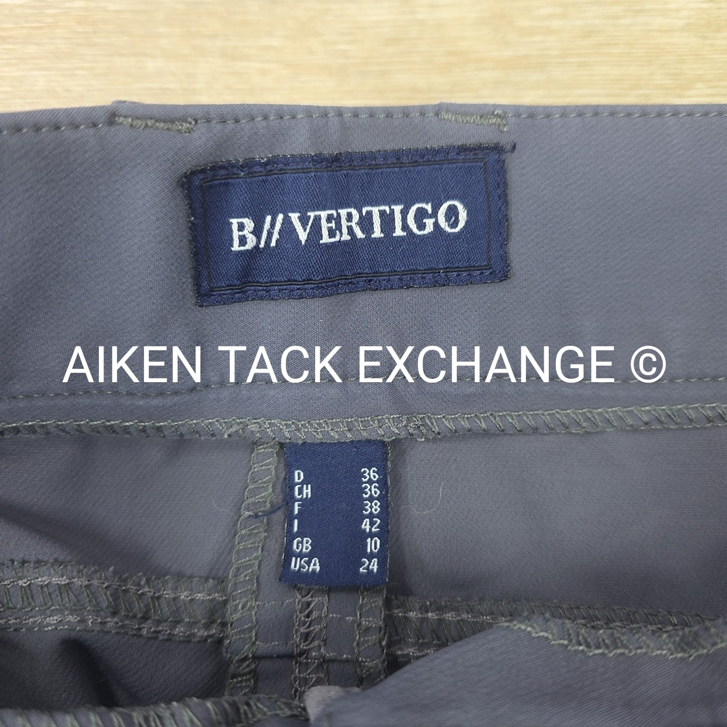 BARGAIN BUNDLE: B Vertigo Silicone Extended Leg Breeches, 24 & Kerrits Knee Patc