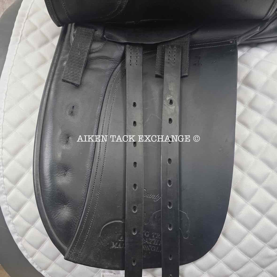 2005 County Fusion Dressage Saddle, 17.5" Seat, Medium Tree, Wool Flocked Panels