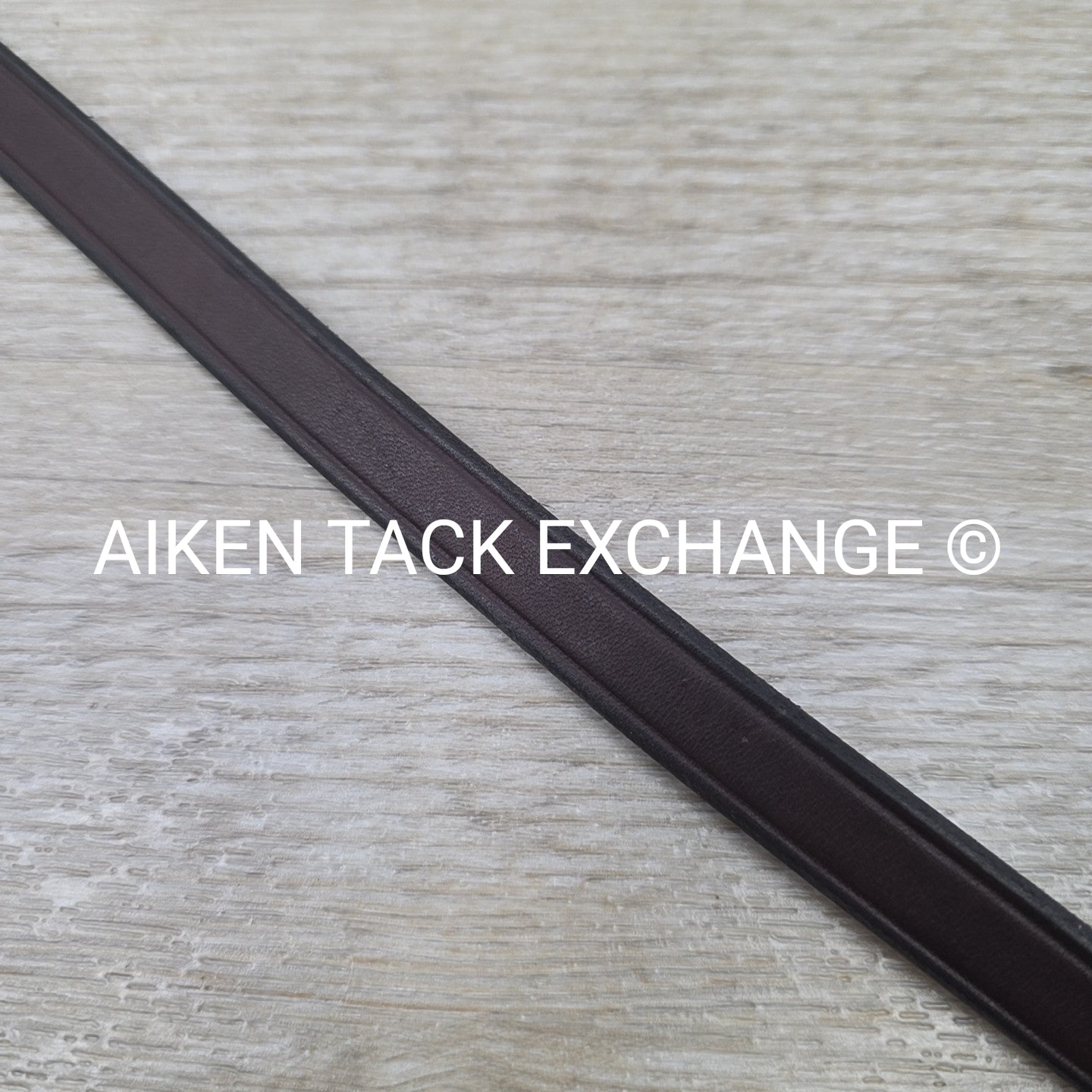 Nunn Finer Detachable Neck Strap
