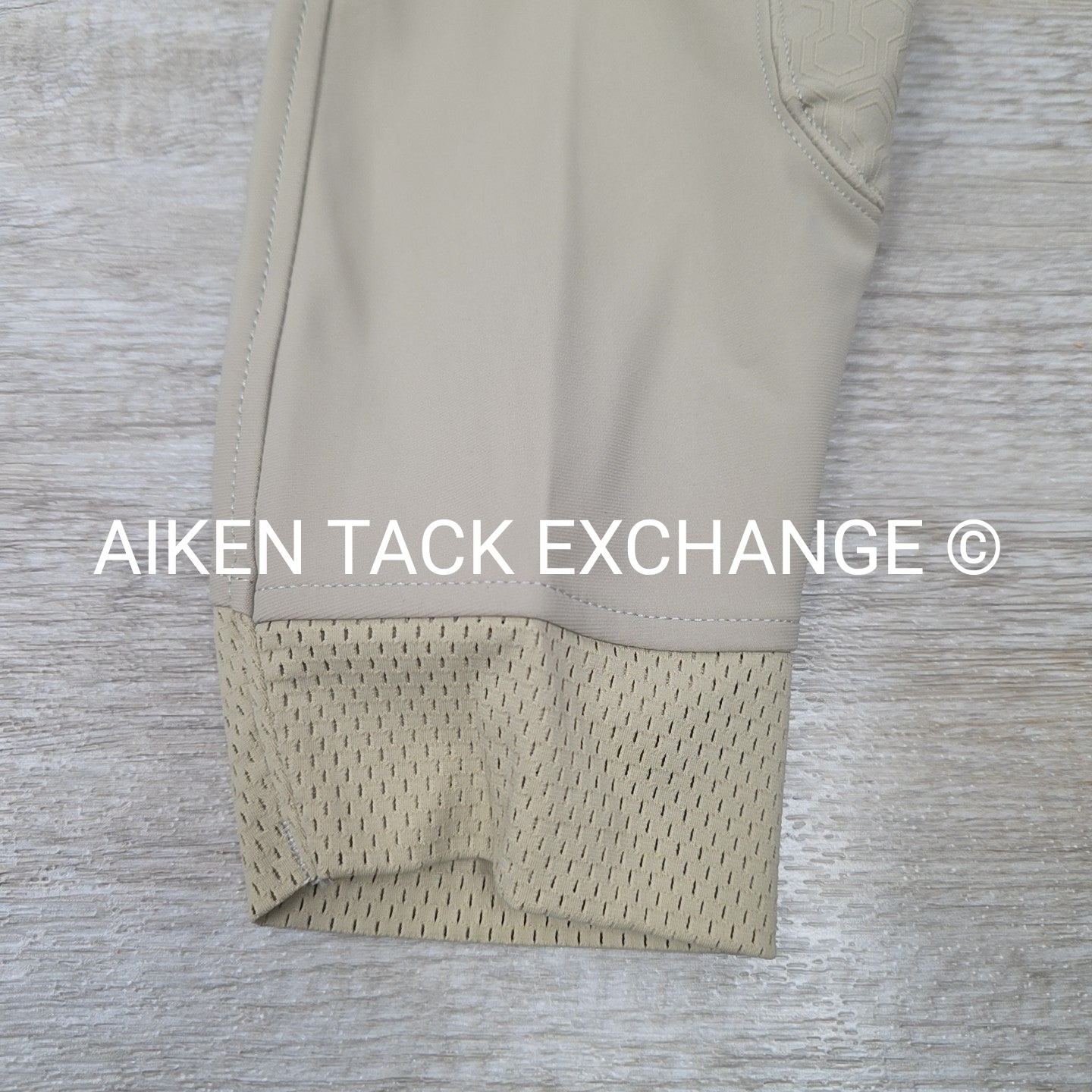 Ariat Tri Factor Silicone Grip Full Seat Breeches, Size 32 R