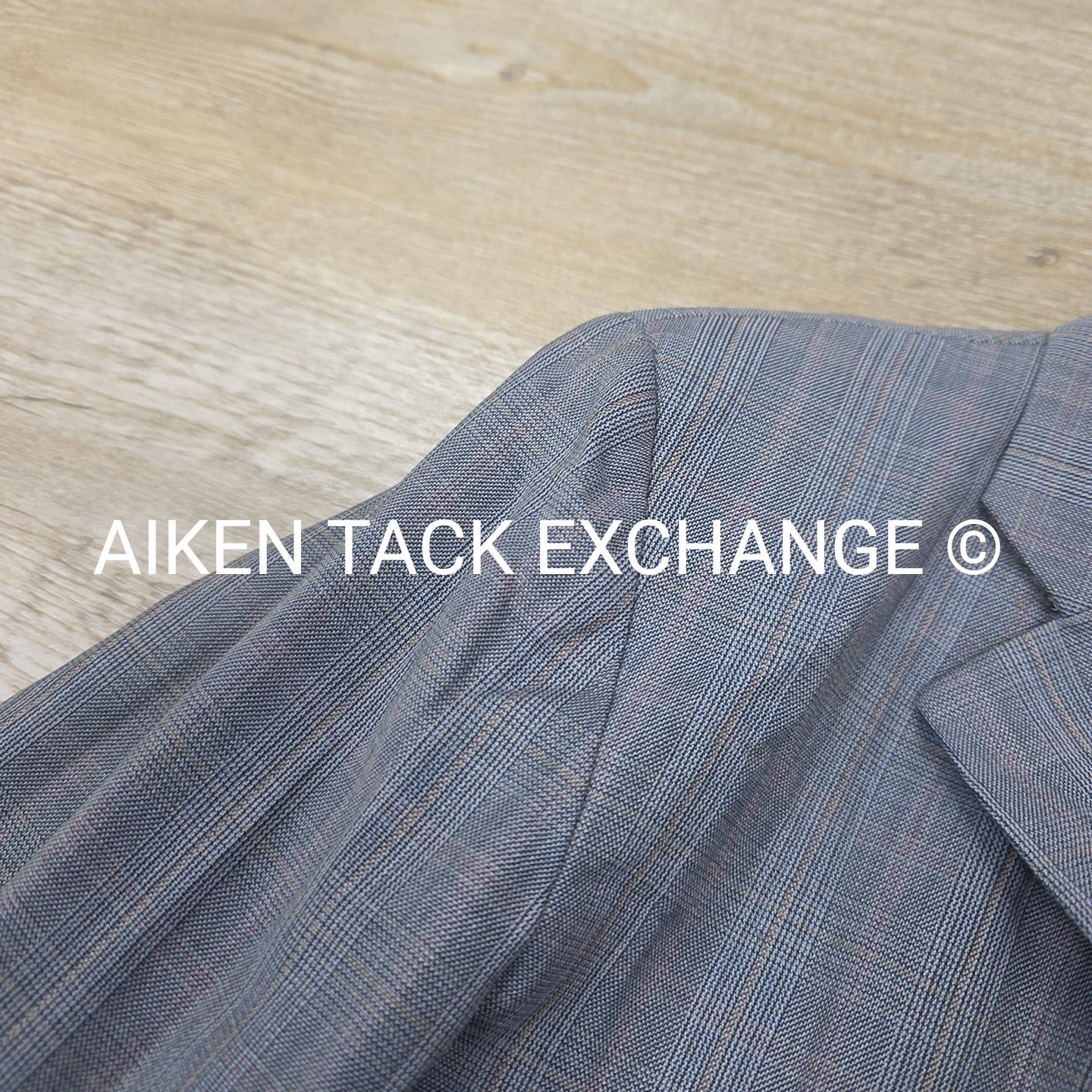 The Elite Show Coat, Size 14 R