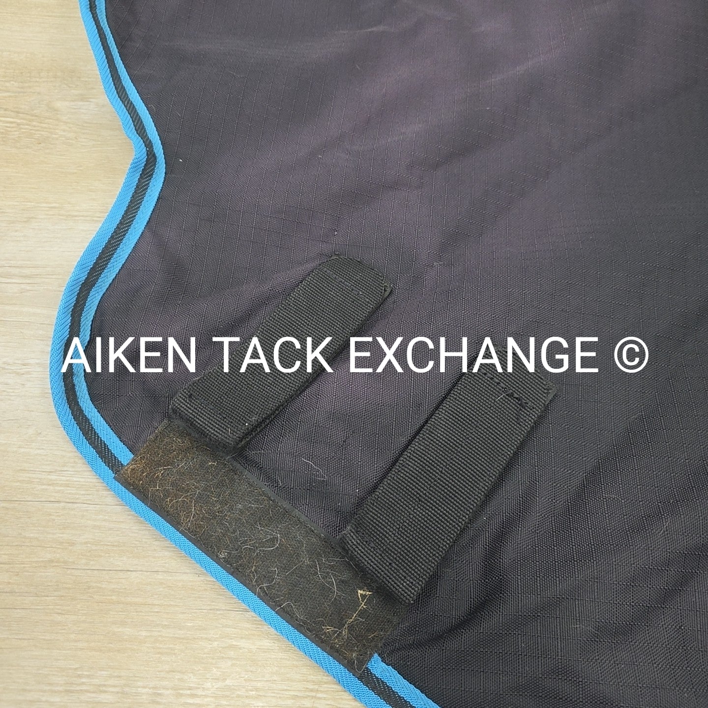 Shires Highlander 300 G Fill Turnout Blanket w/ Neck, 75"