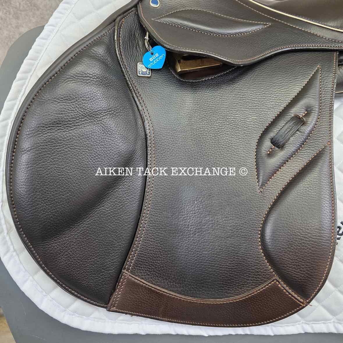 **SOLD** 2020 Stubben Phoenix Elite Jump Saddle, 17.5" Seat with Biomex, 28cm Tree - Medium, Wool Flocked Panels