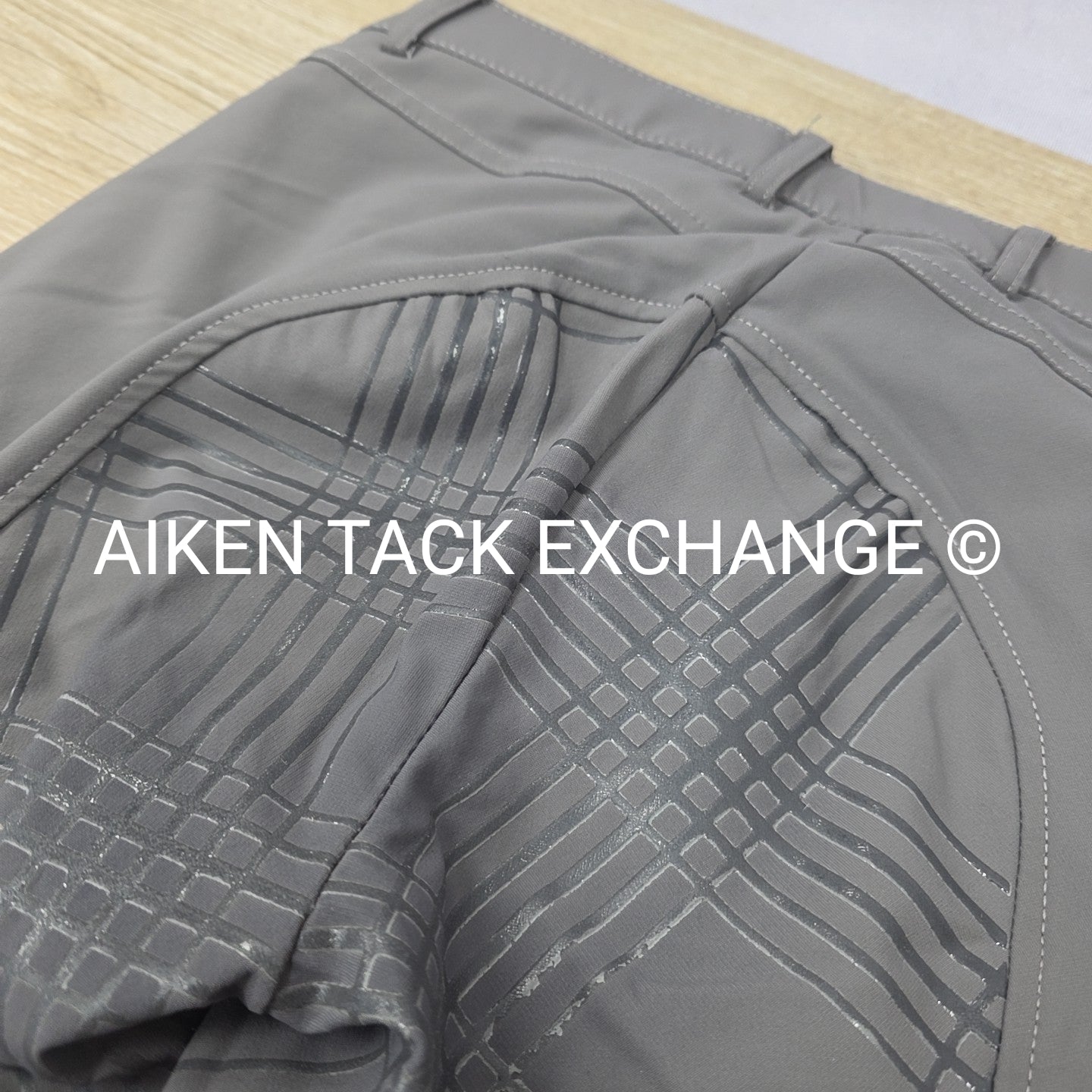 Ovation Aqua X Silicone Grip Full Seat Breeches, Size 28 R