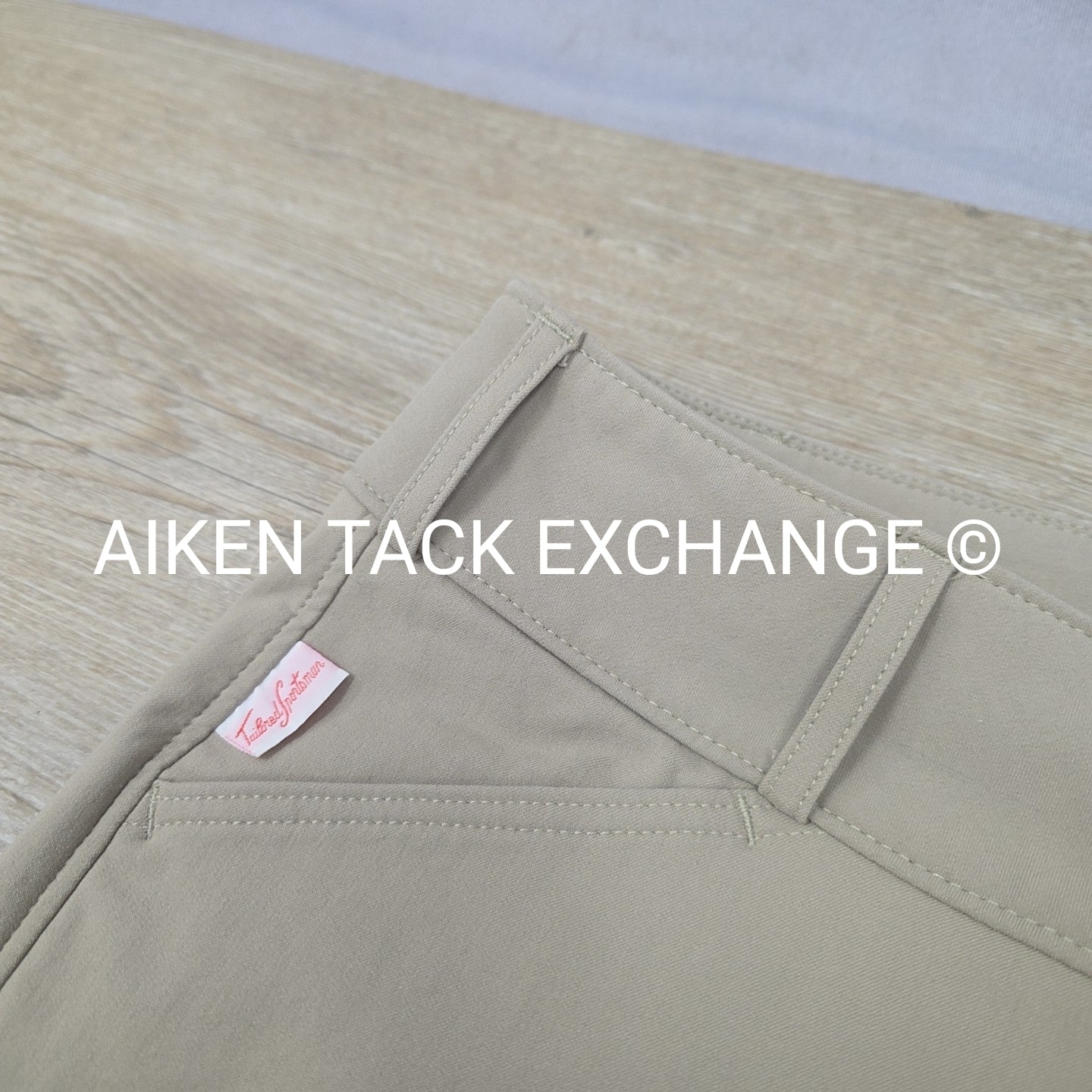Tailored Sportsman Trophy Hunter Knee Patch Breeches, Size 30 L