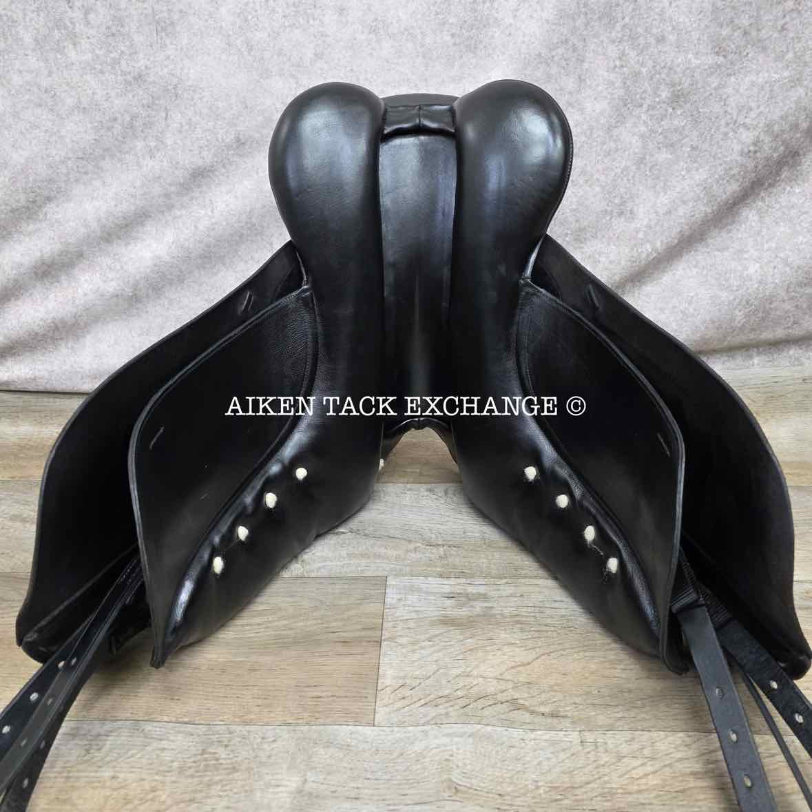 Albion SLK Dressage Saddle, 17.5" Seat, Adjusta-Tree: Set to Wide, Wool Flocked Panels