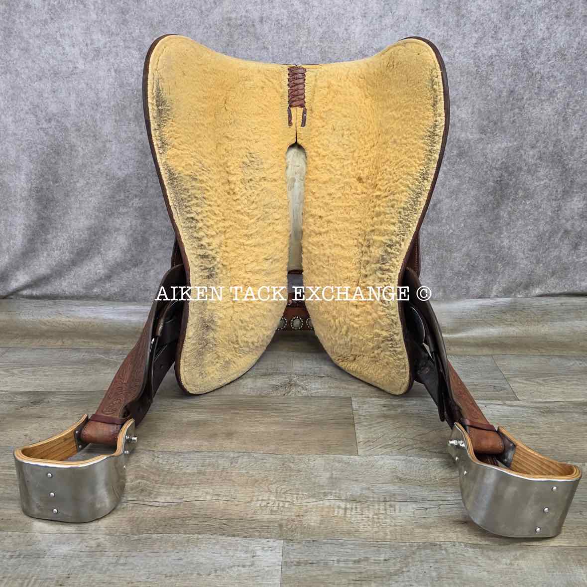 2001 Bob's Western Saddle, 15" Seat, Regular Tree - Semi QH Bars