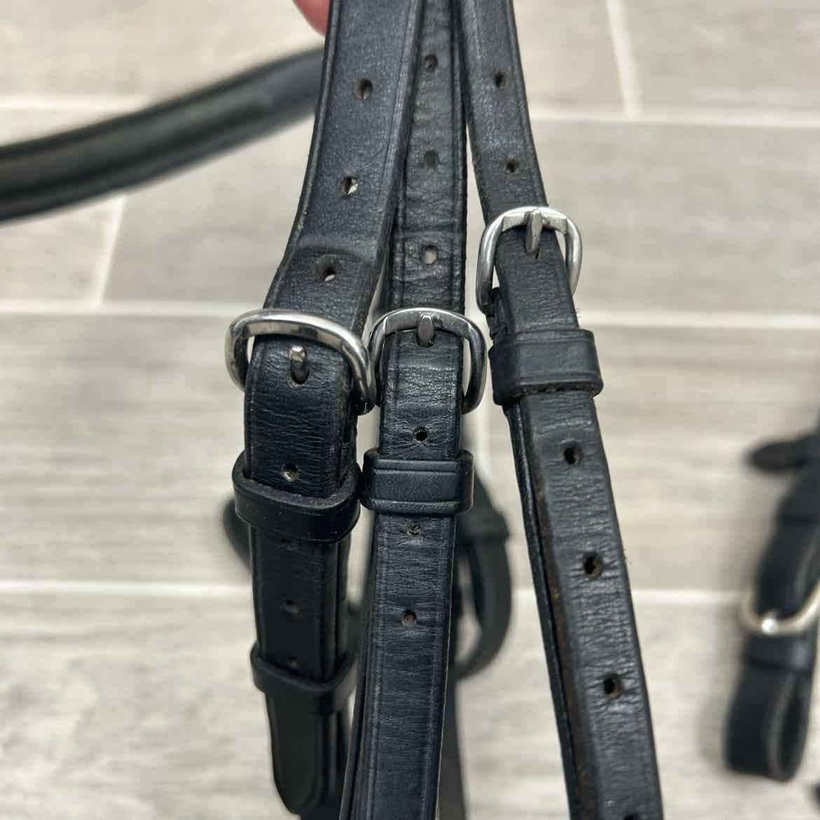 Vespucci Double Raised Dressage Bridle with Reins, Missing Flash, Black, Size Fu
