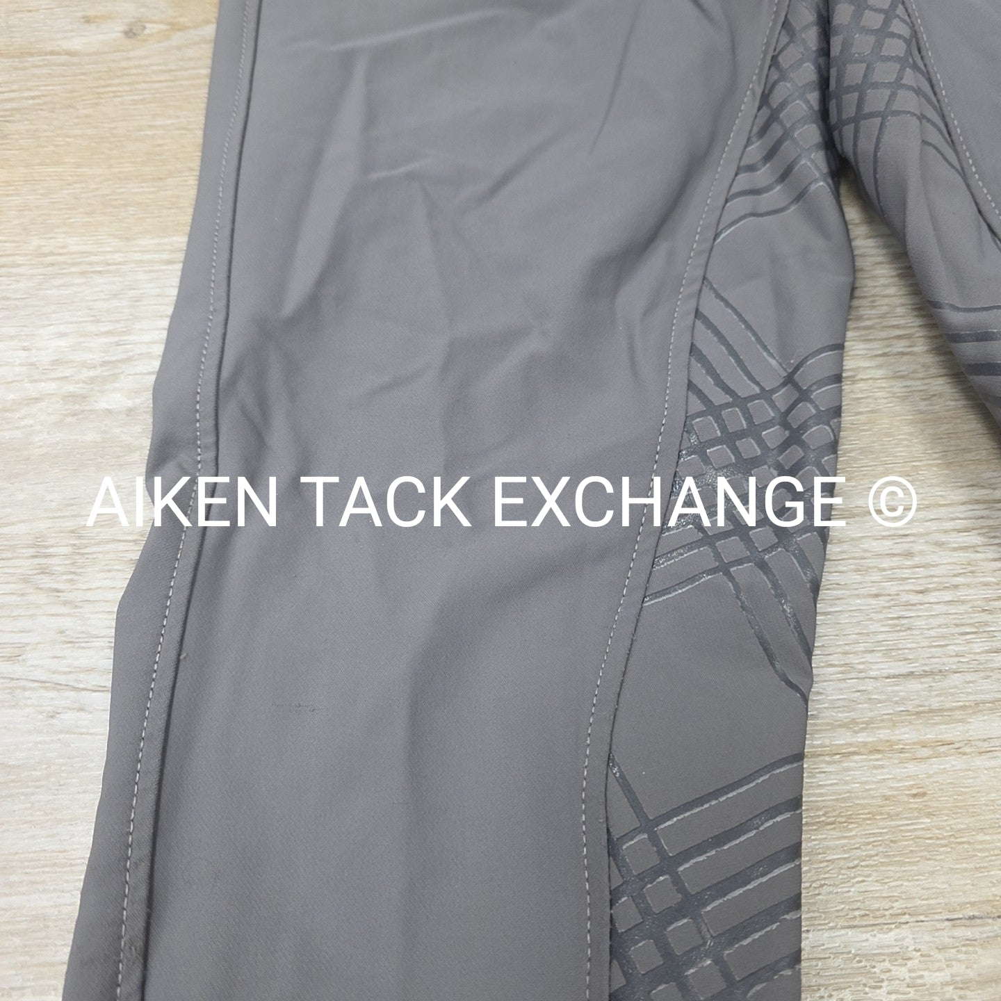 Ovation Aqua X Silicone Grip Full Seat Breeches, Size 28 R