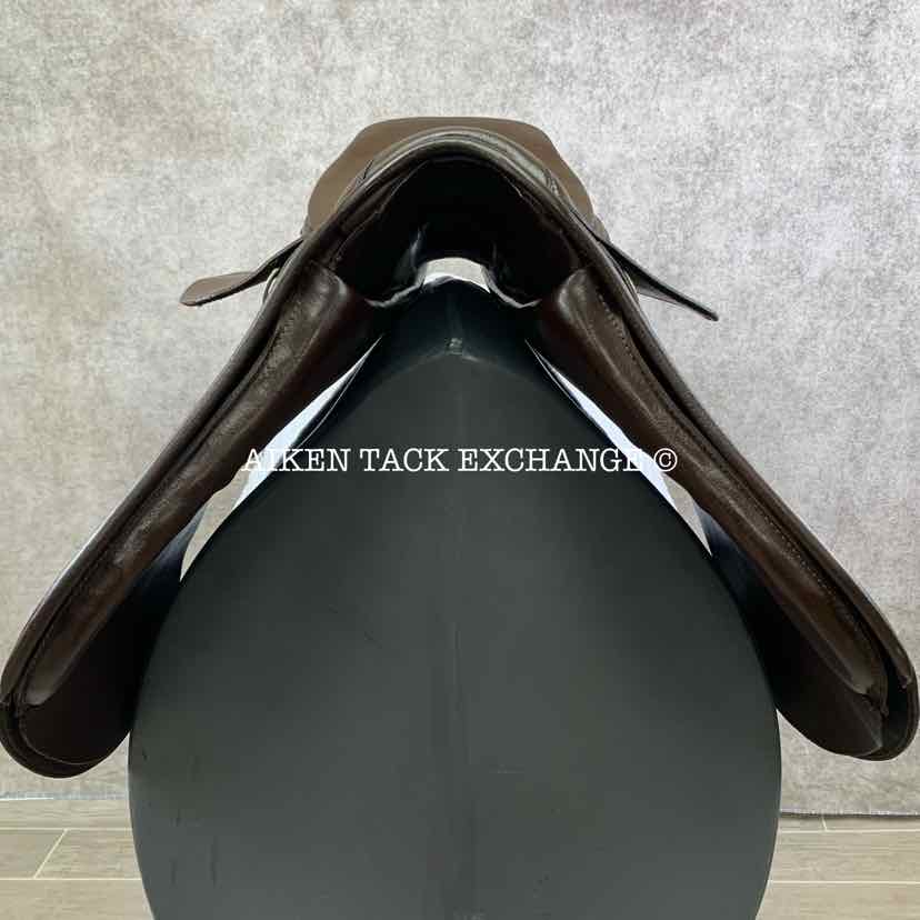 BT Crump Intimate Close Contact Jump Saddle, 17.5" Seat, Medium Wide Tree, Foam Panels