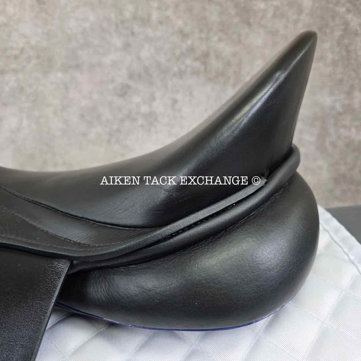 **SOLD** 2022 Passier BluStyle Dressage Saddle, 17.5" Seat, Medium Wide Tree, Wool Flocked Panels