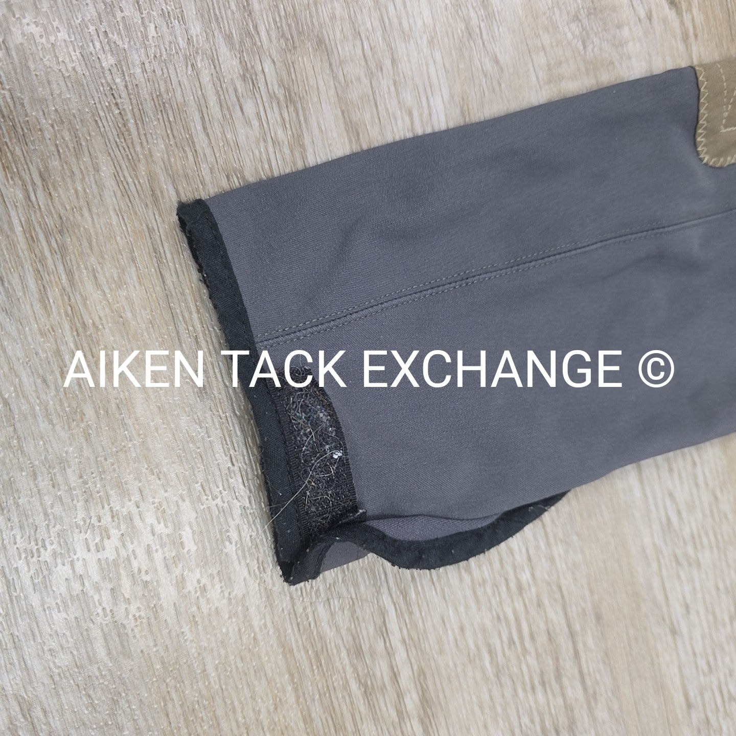 Tailored Sportsman Front Zip Trophy Hunter Knee Patch Breeches, Size 14