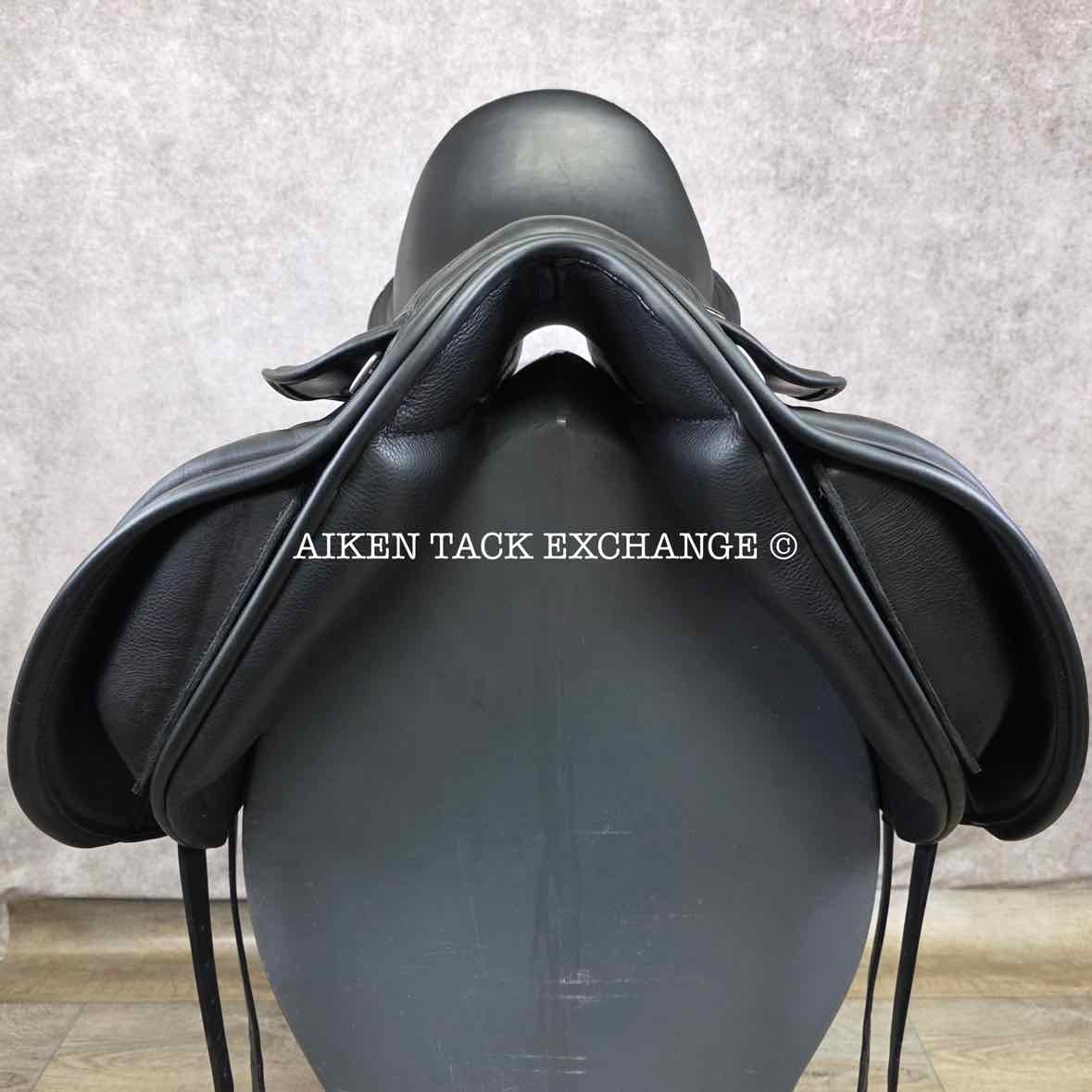 **SOLD** Gullikson Jerger-Genser Dressage Saddle, 17.5" Seat, Extra Short Flap, Wide Tree, Wool Flocked Panels