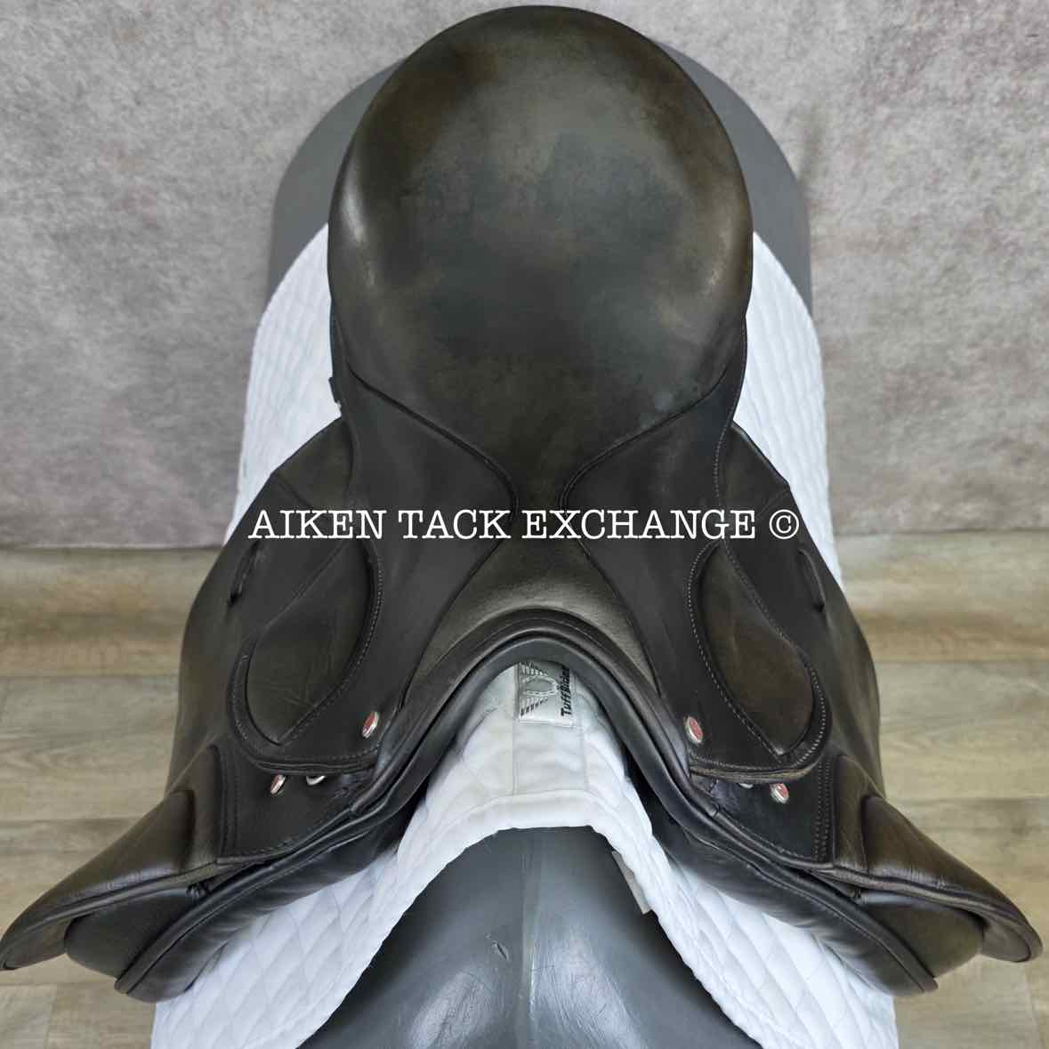 Courbette Lemetex Aristokrat Dressage Saddle, 18" Seat, 31 Tree- Medium Wide, Wool Flocked Panels