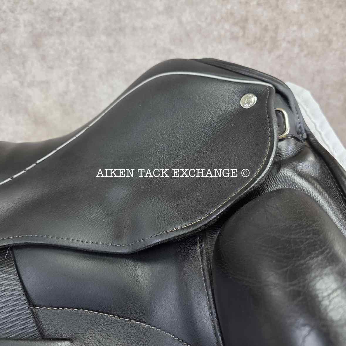 2019 Custom Saddlery Icon Star Monoflap Dressage Saddle, 18" Seat, Adjustable Tree, Wool Flocked Panels
