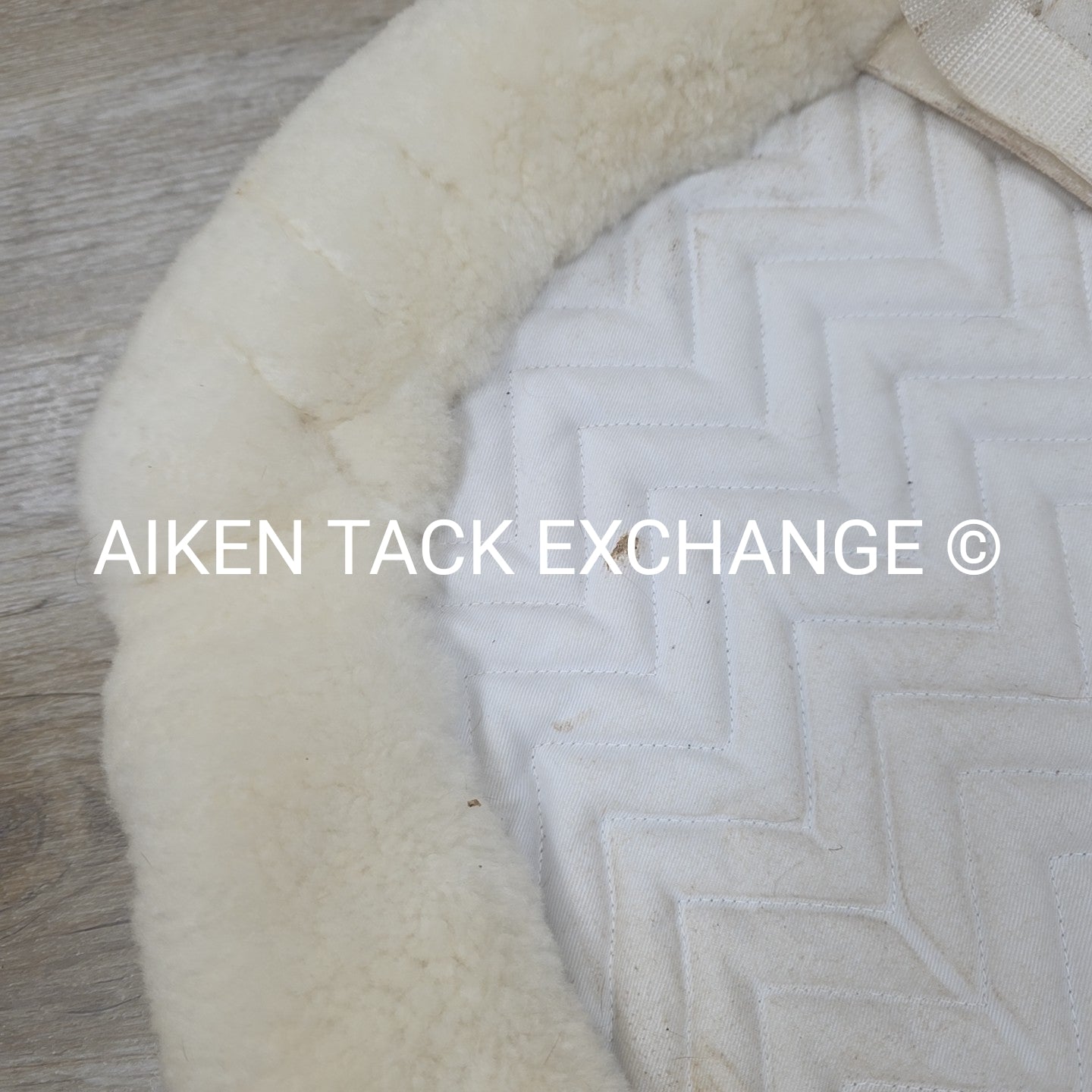 Fleeceworks Classic Dressage Pad with Full Sheepskin Trim, Large